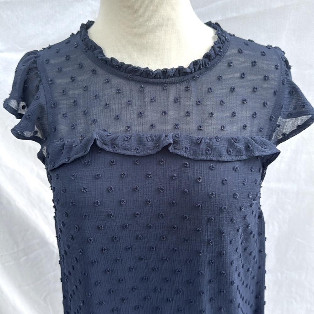 Monteau Navy Textured Ruffle Blouse Size Medium - Picture 2 of 5